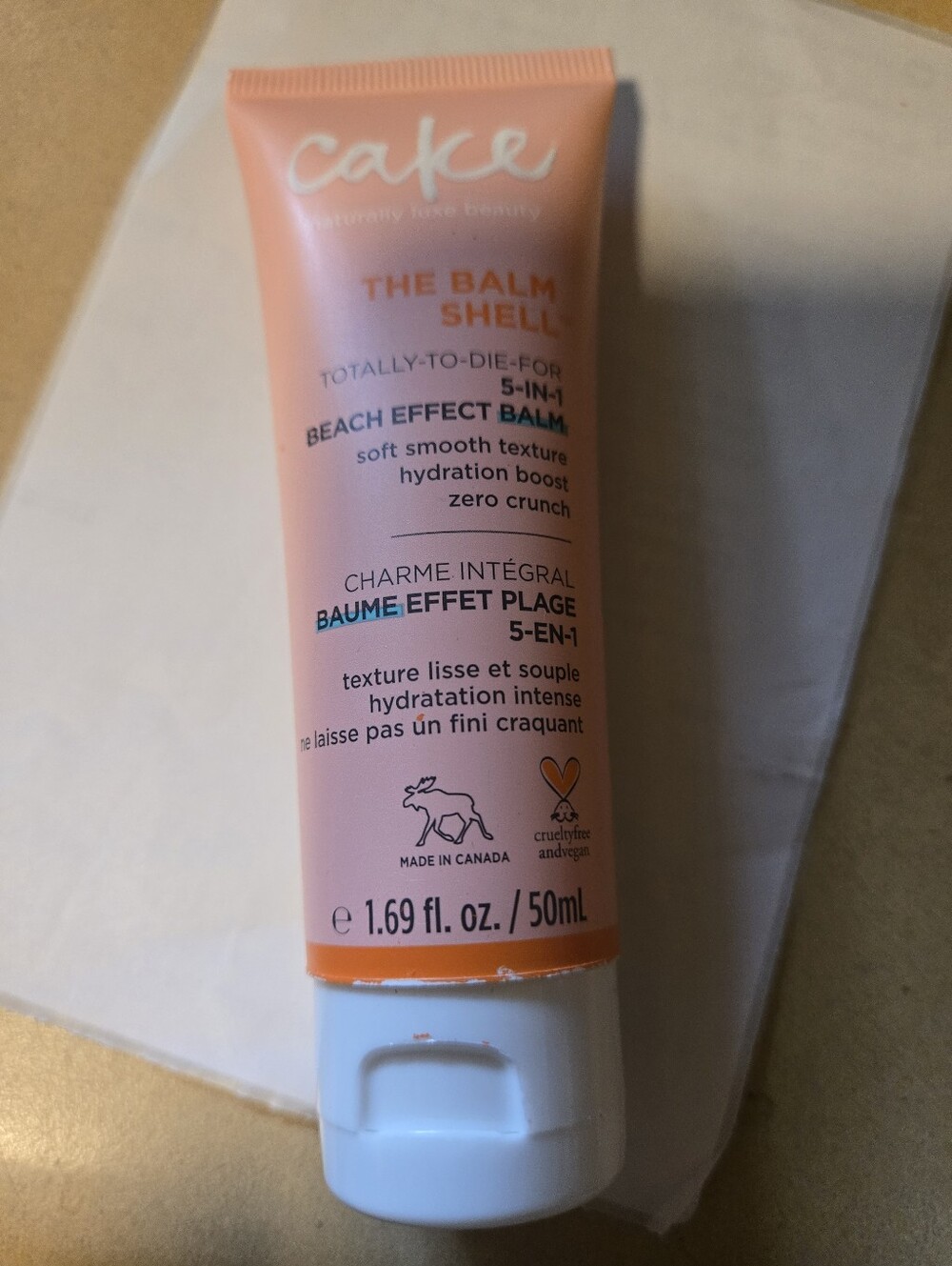 Cake- The Balm Shell Beach Effect Balm